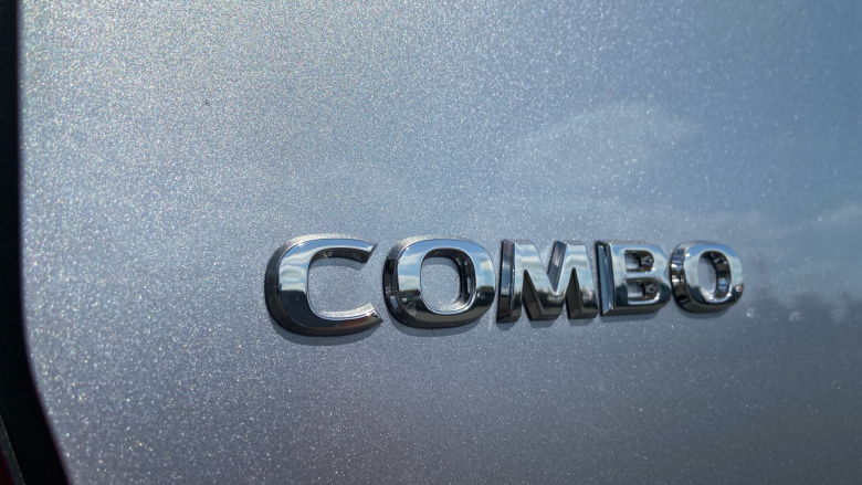 Vauxhall Combo Cargo Combo Xl Diesel 1.5 Turbo D 100ps Prime Plus H1 Van